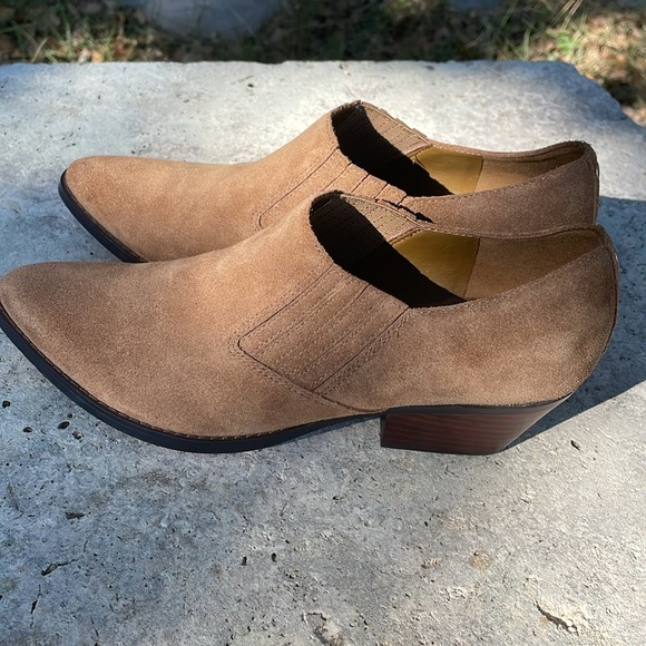 Marc Fisher Loori Ankle Boot, Like New - Picture 2 of 9